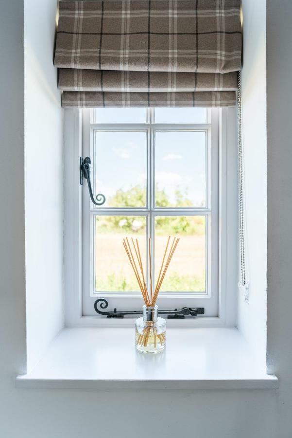 첼름스퍼드 The Windmill Chatham Green B&B 외부 사진